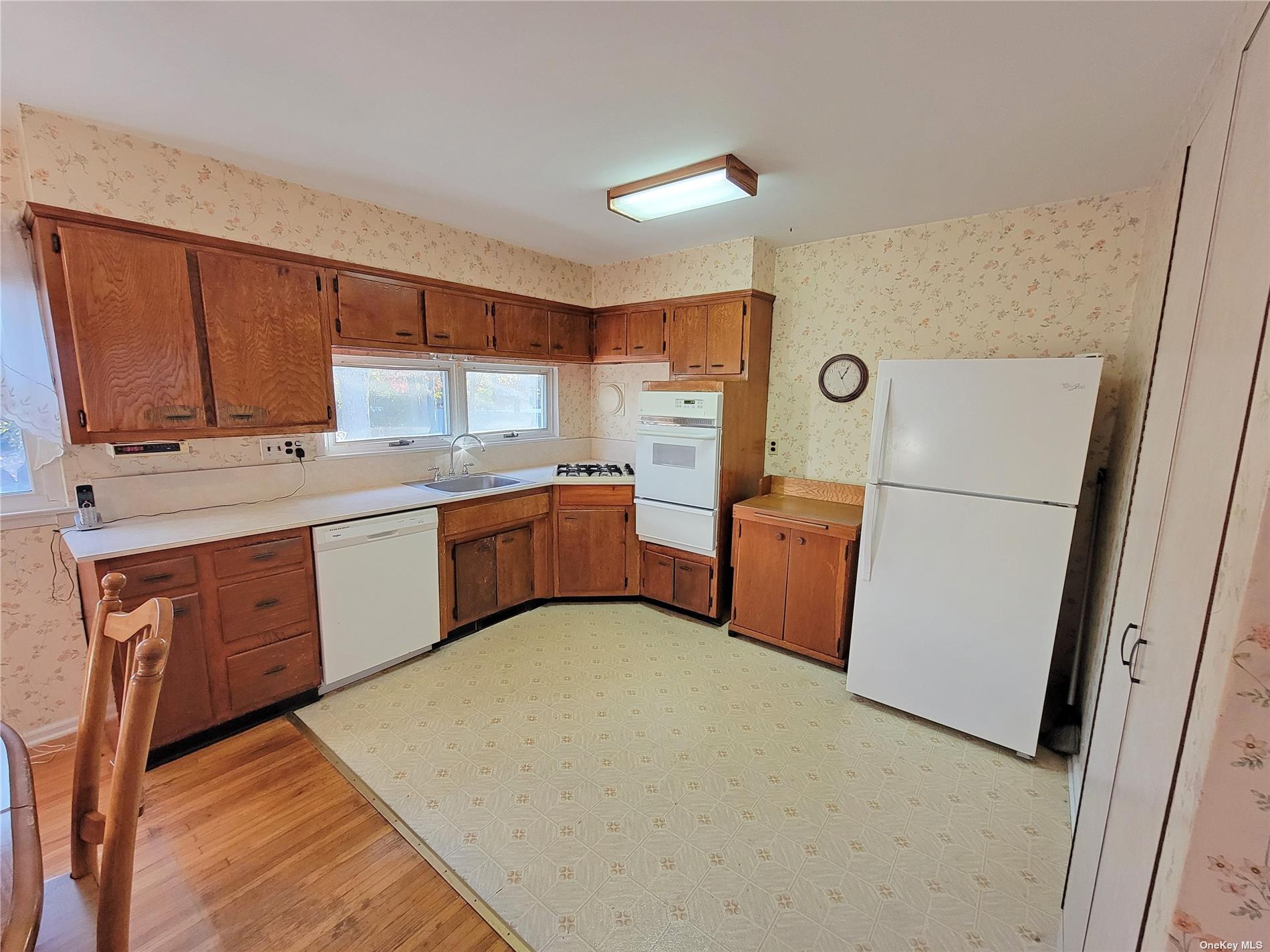 Single Family Windwood  Suffolk, NY 11716, MLS-3516781-4