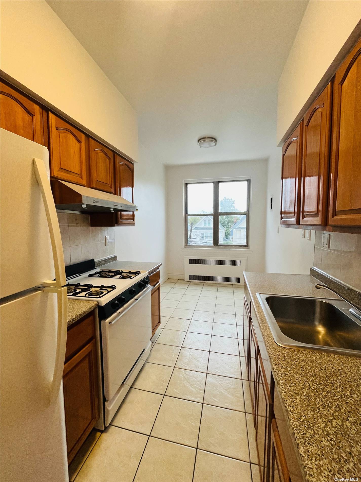 Apartment Wetherole St  Queens, NY 11373, MLS-3506938-4