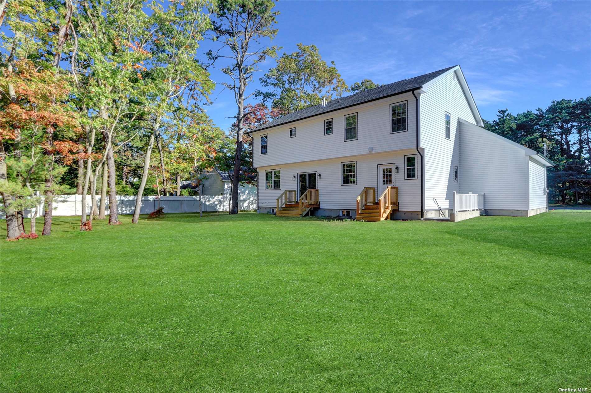 Single Family Country  Suffolk, NY 11733, MLS-3436000-5