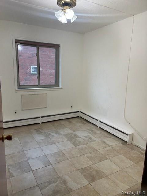 Apartment Thieriot  Bronx, NY 10473, MLS-H6276073-5