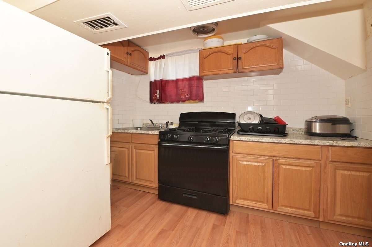 Three Family Magenta  Bronx, NY 10467, MLS-3516088-5