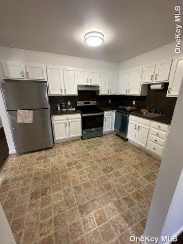 Apartment Overton  Suffolk, NY 11782, MLS-3515230-5