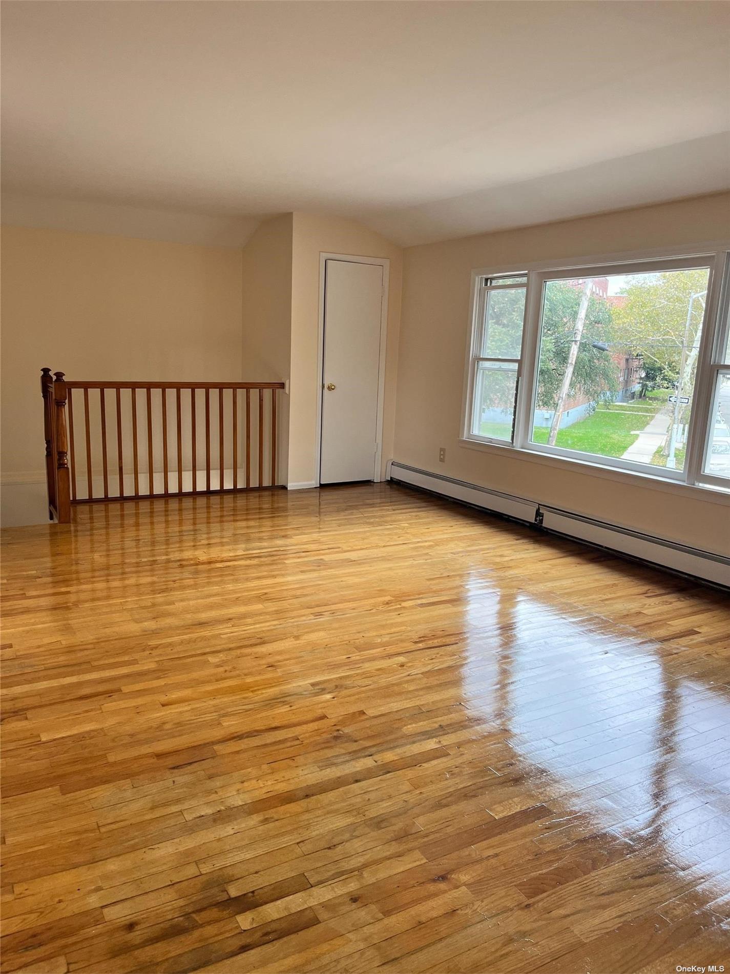 Apartment Borkel Place  Queens, NY 11428, MLS-3509278-5