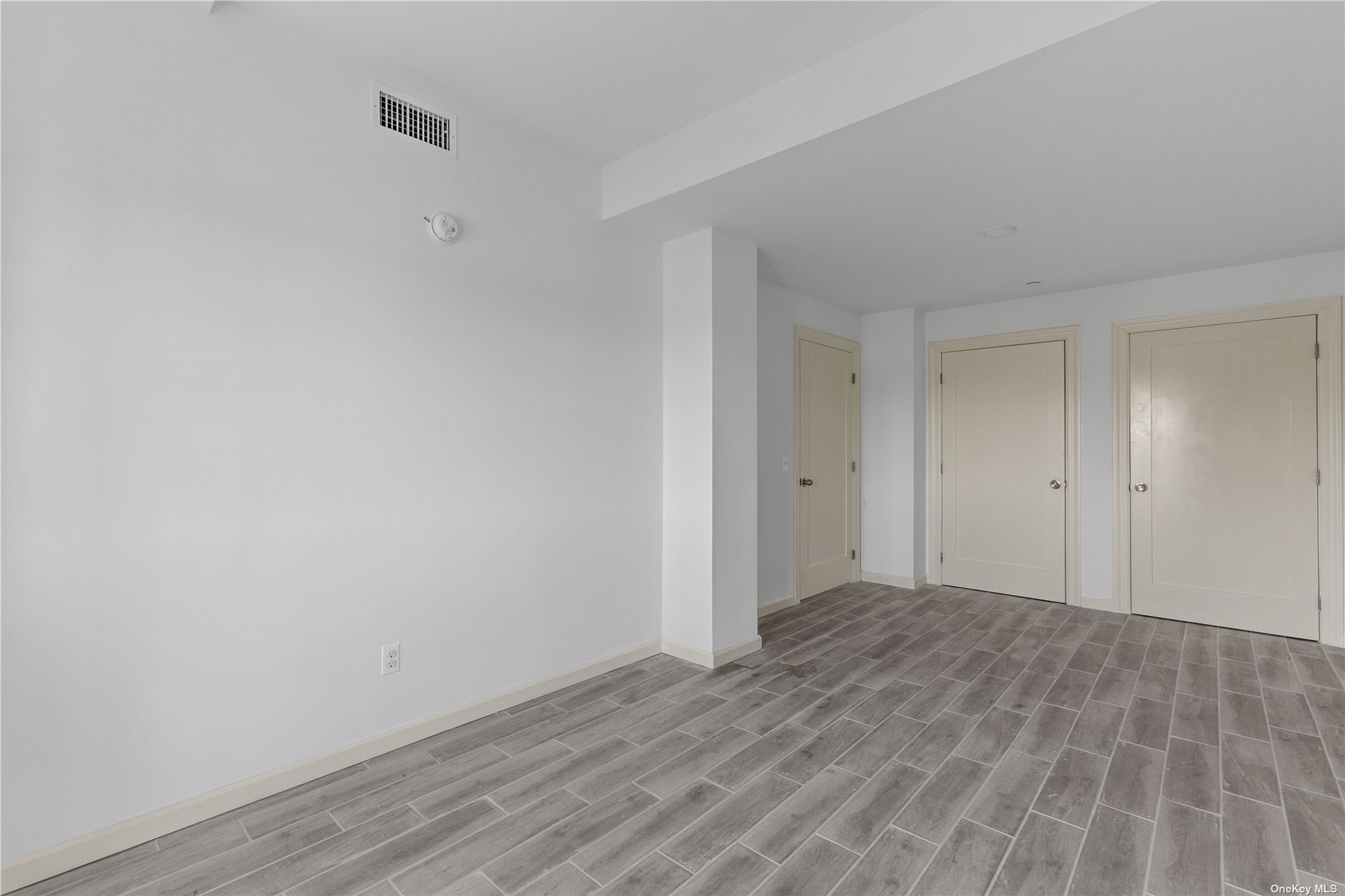 Apartment 31st  Queens, NY 11106, MLS-3517385-5