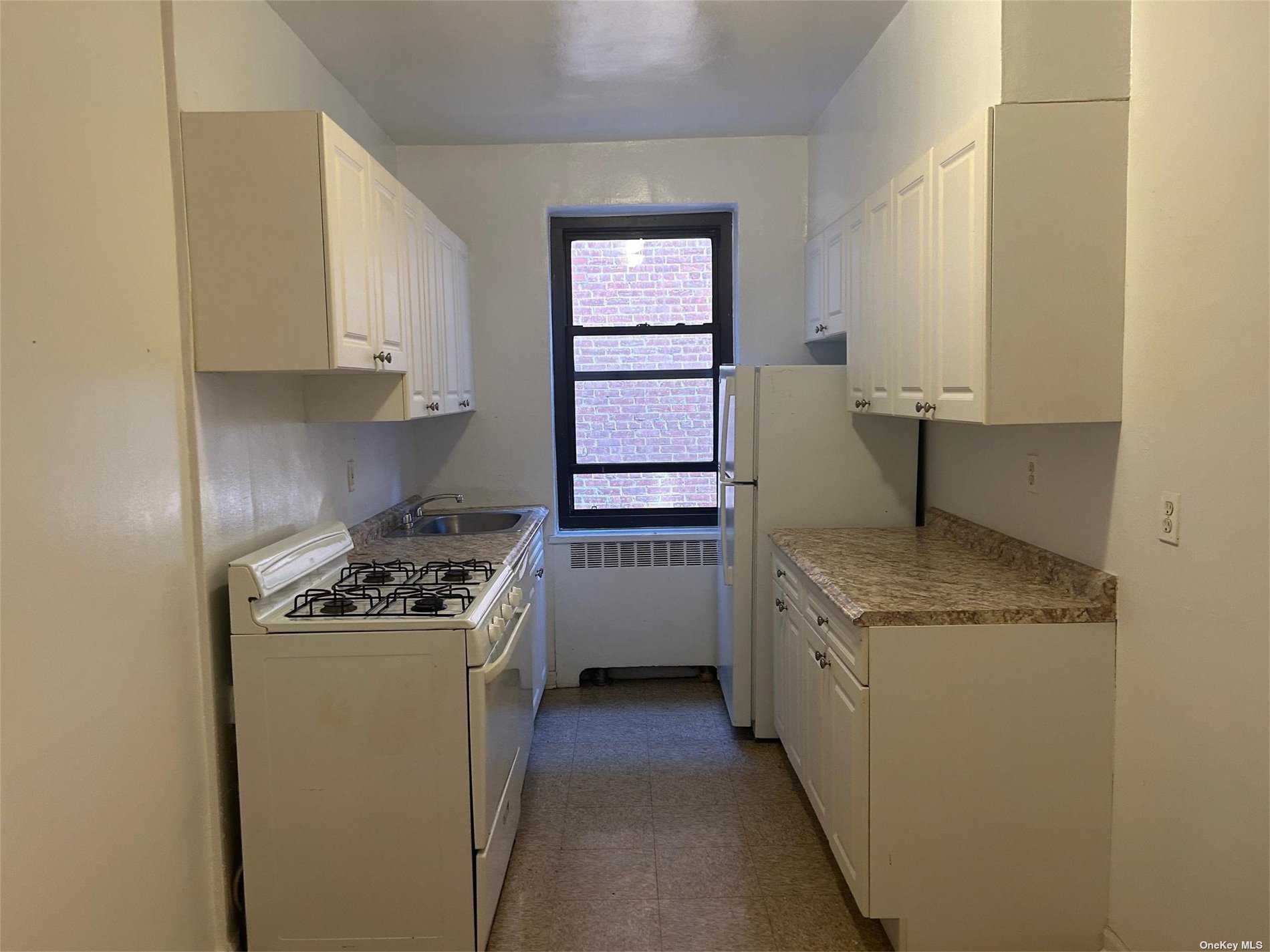 Apartment Welwyn  Nassau, NY 11021, MLS-3514591-5