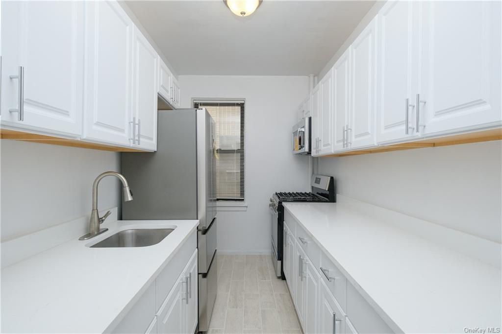 Coop Grand Concourse  Bronx, NY 10453, MLS-H6260716-5