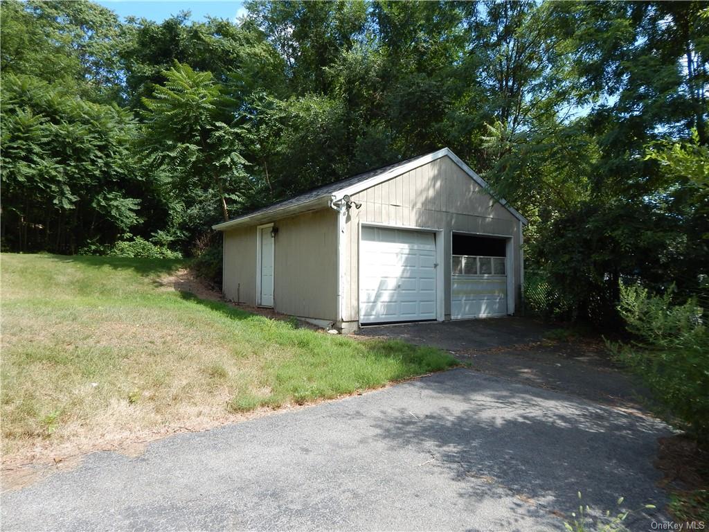 Single Family Old Route 9w  Ulster, NY 12477, MLS-H6204807-5