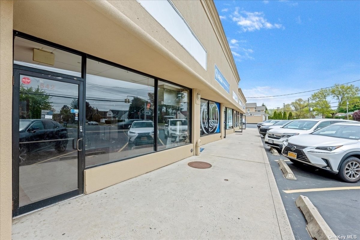 Commercial Lease Woodbury  Nassau, NY 11803, MLS-3490834-5