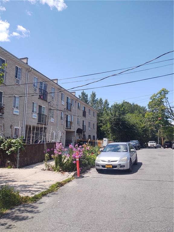 Three Family Vreeland  Bronx, NY 10461, MLS-H6262910-5