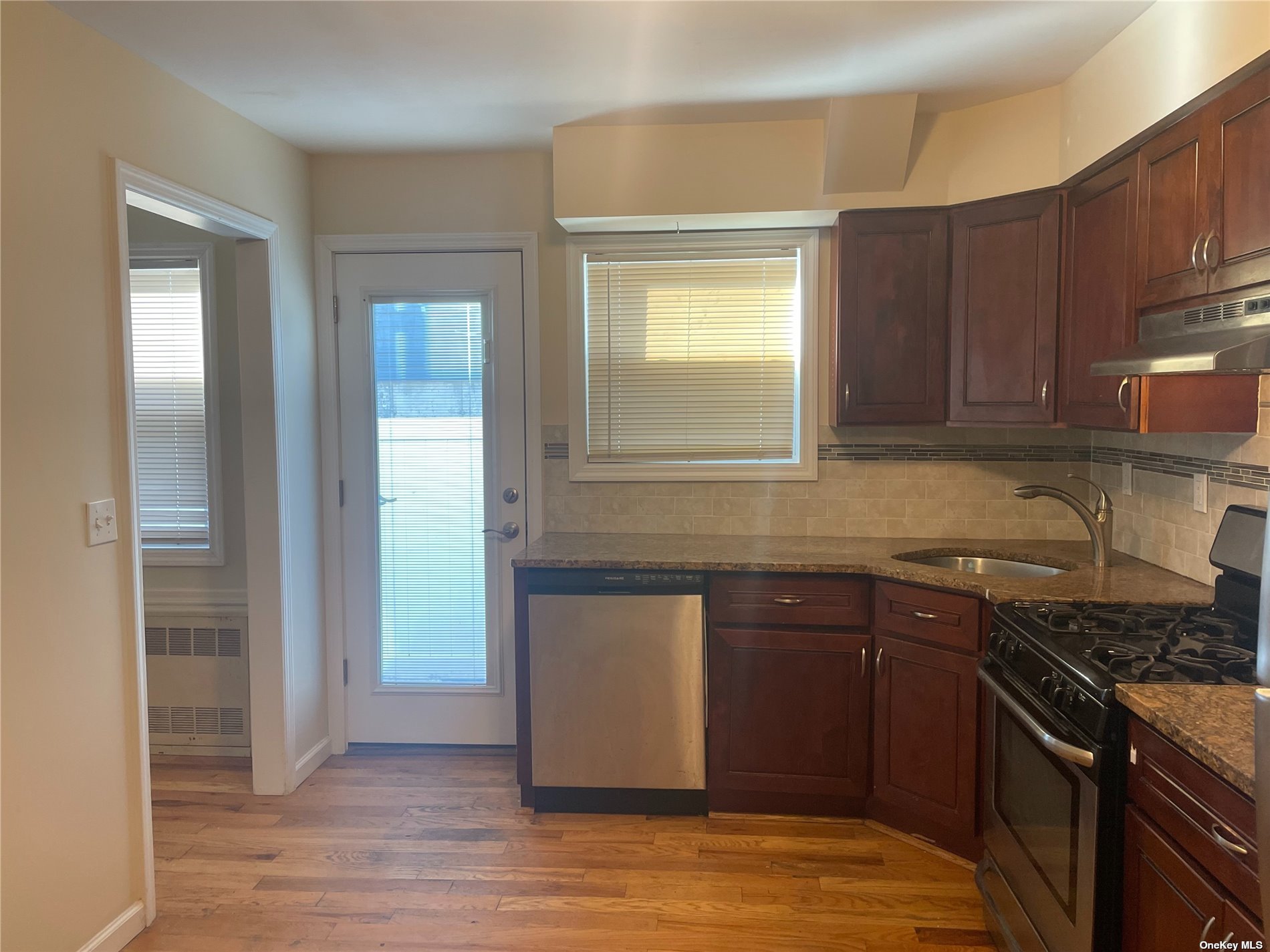 Apartment Hudson  Nassau, NY 11561, MLS-3514977-5