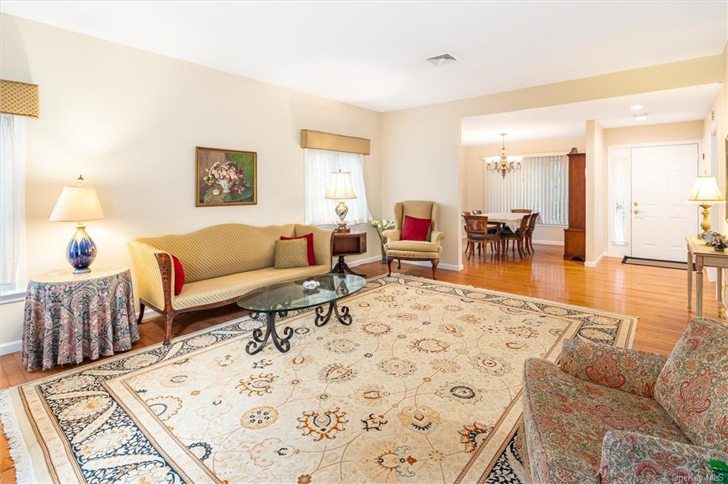 Condo Heritage  Westchester, NY 10589, MLS-H6278015-6