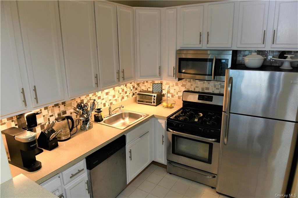 Apartment Heron  Bronx, NY 10473, MLS-H6264433-6