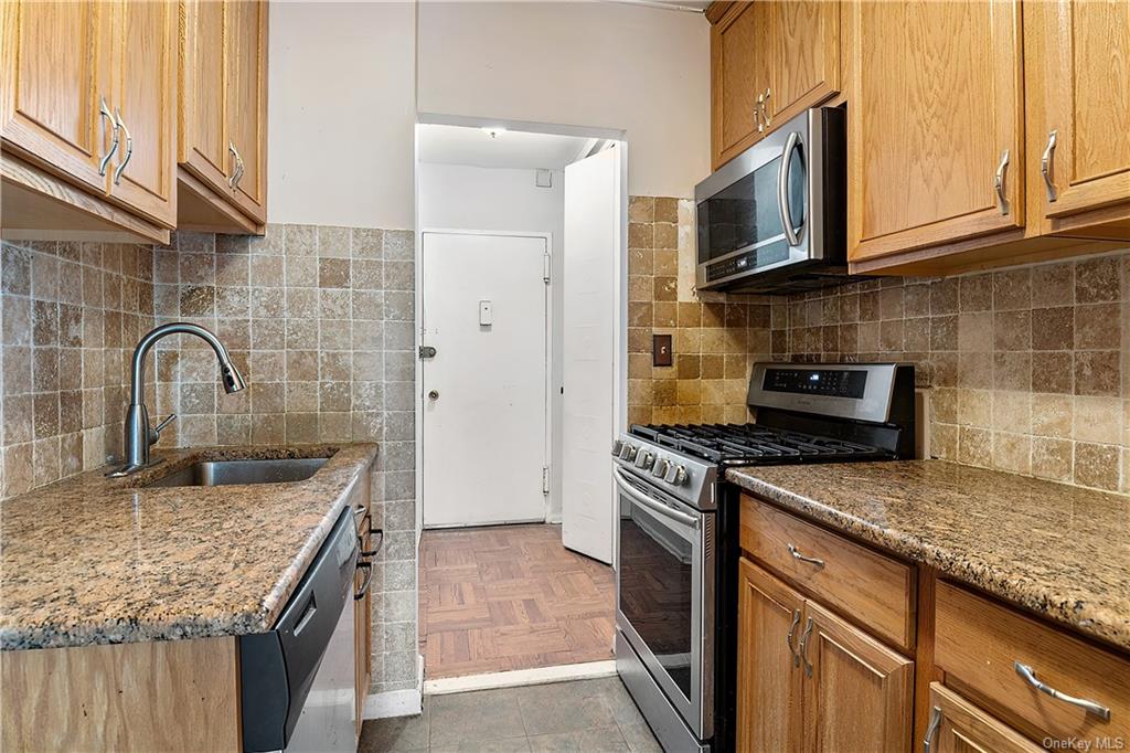 Coop Bronx River  Westchester, NY 10704, MLS-H6272534-6