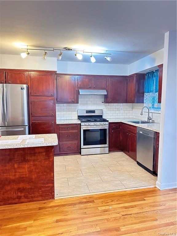 Two Family Clarence  Bronx, NY 10465, MLS-H6273569-6