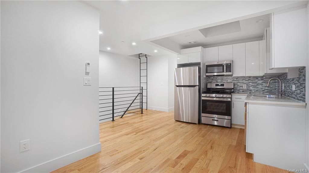 Single Family Sheridan  Brooklyn, NY 11208, MLS-H6255577-6