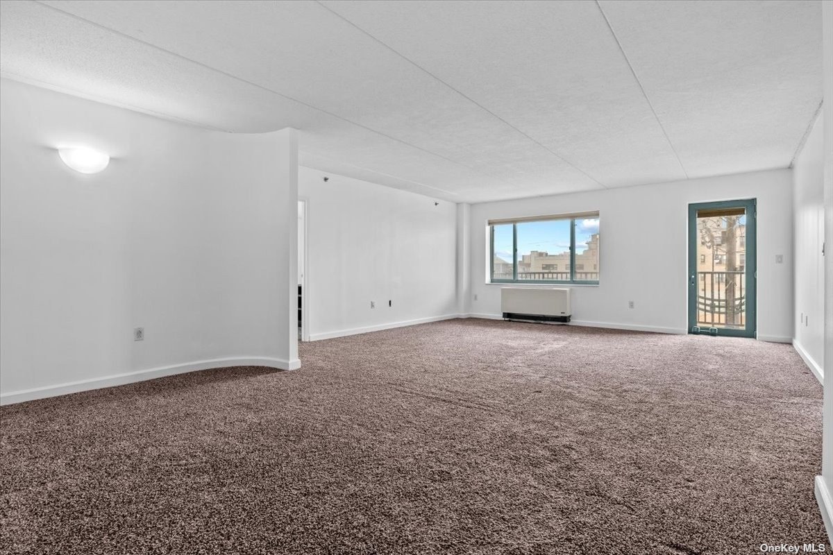 Apartment Ocean Promenade  Queens, NY 11694, MLS-3503647-6