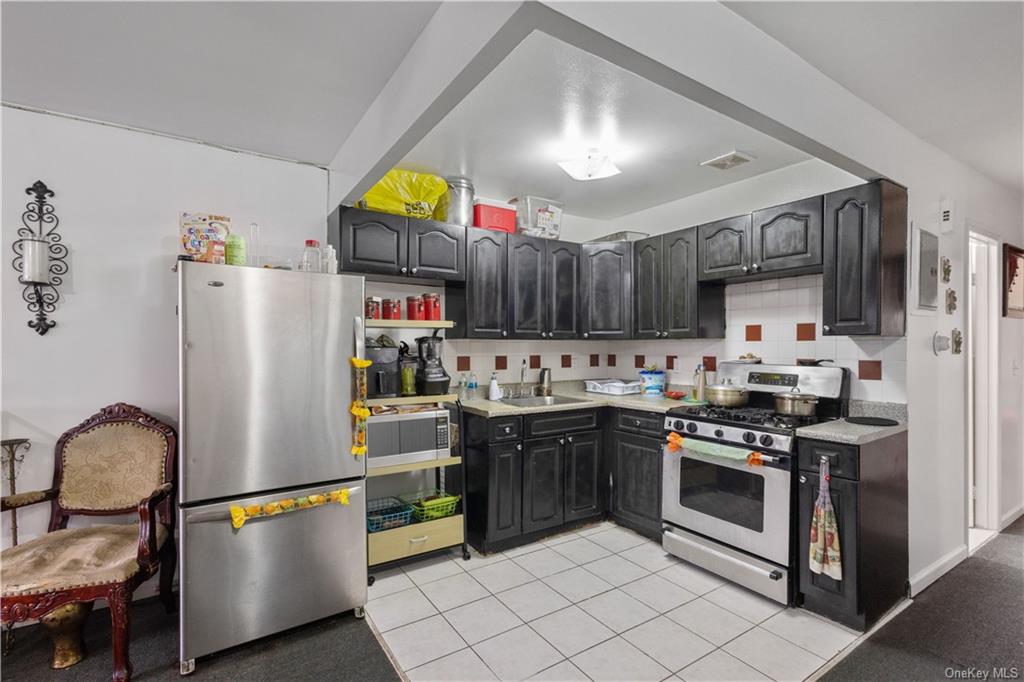 Single Family Belmont  Bronx, NY 10457, MLS-H6273798-6