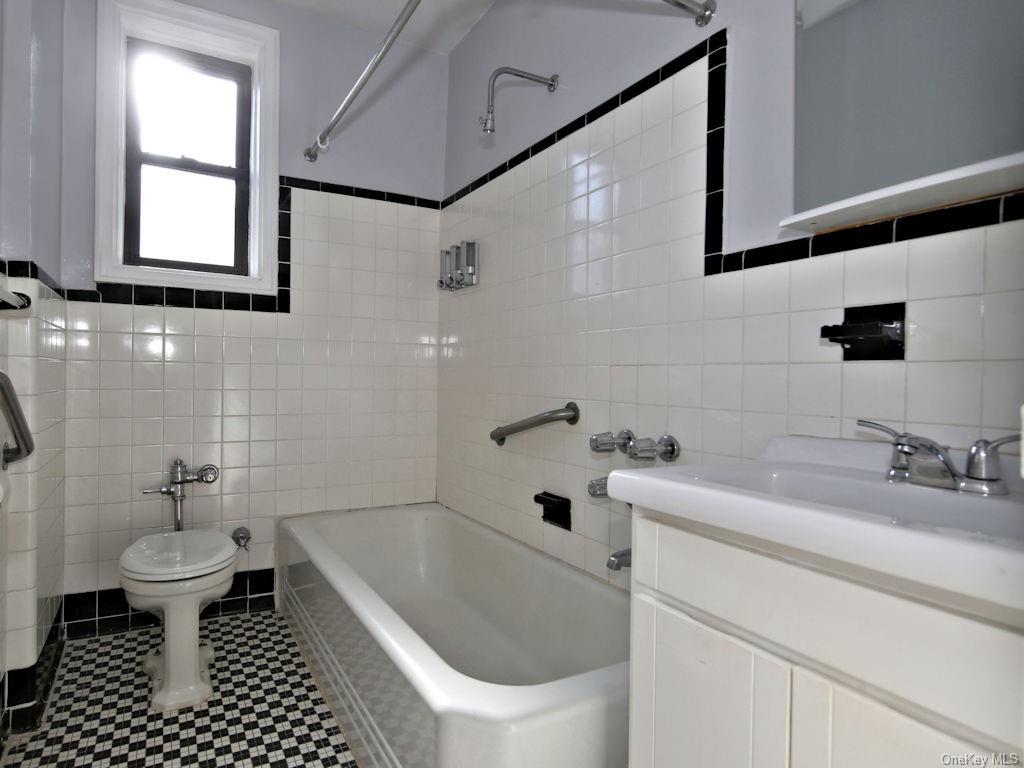 Apartment Larchmont Acres  Westchester, NY 10538, MLS-H6277816-6