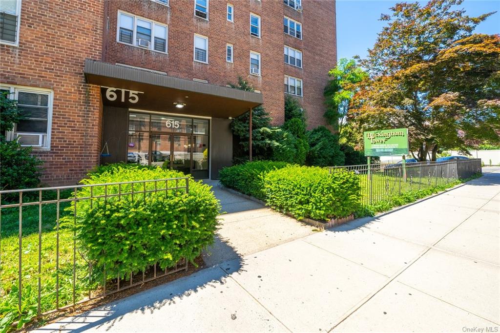 Condo Warburton  Westchester, NY 10701, MLS-H6273876-6