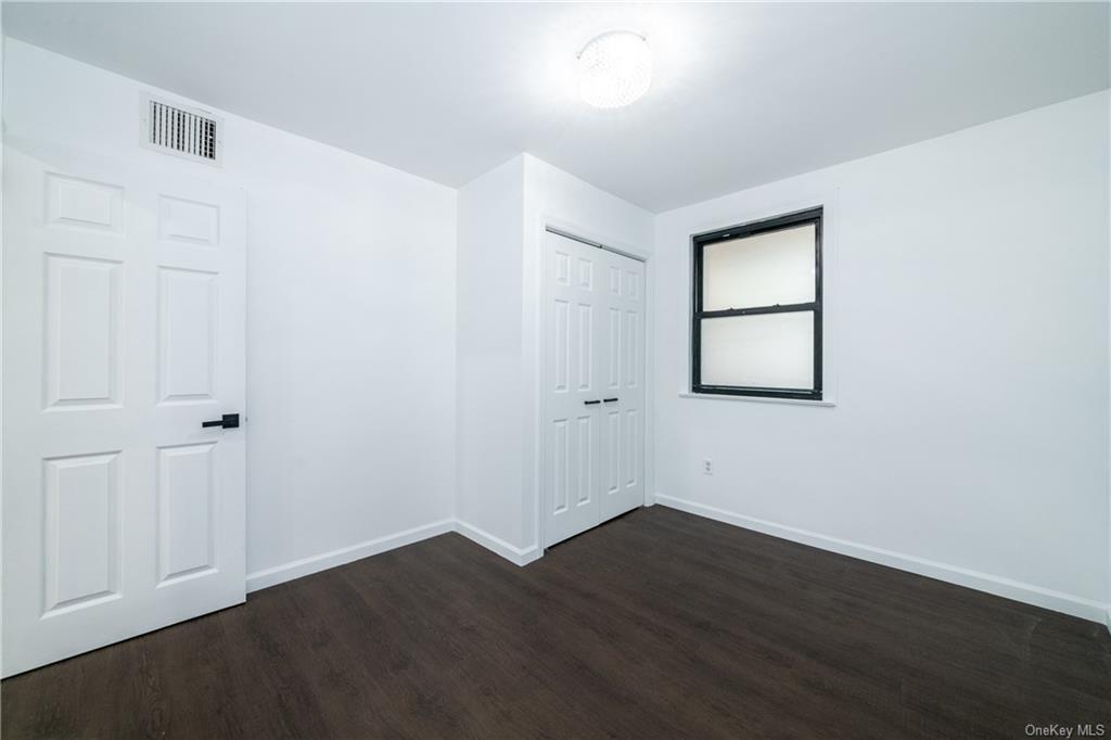 Apartment Fenton  Bronx, NY 10469, MLS-H6271095-7