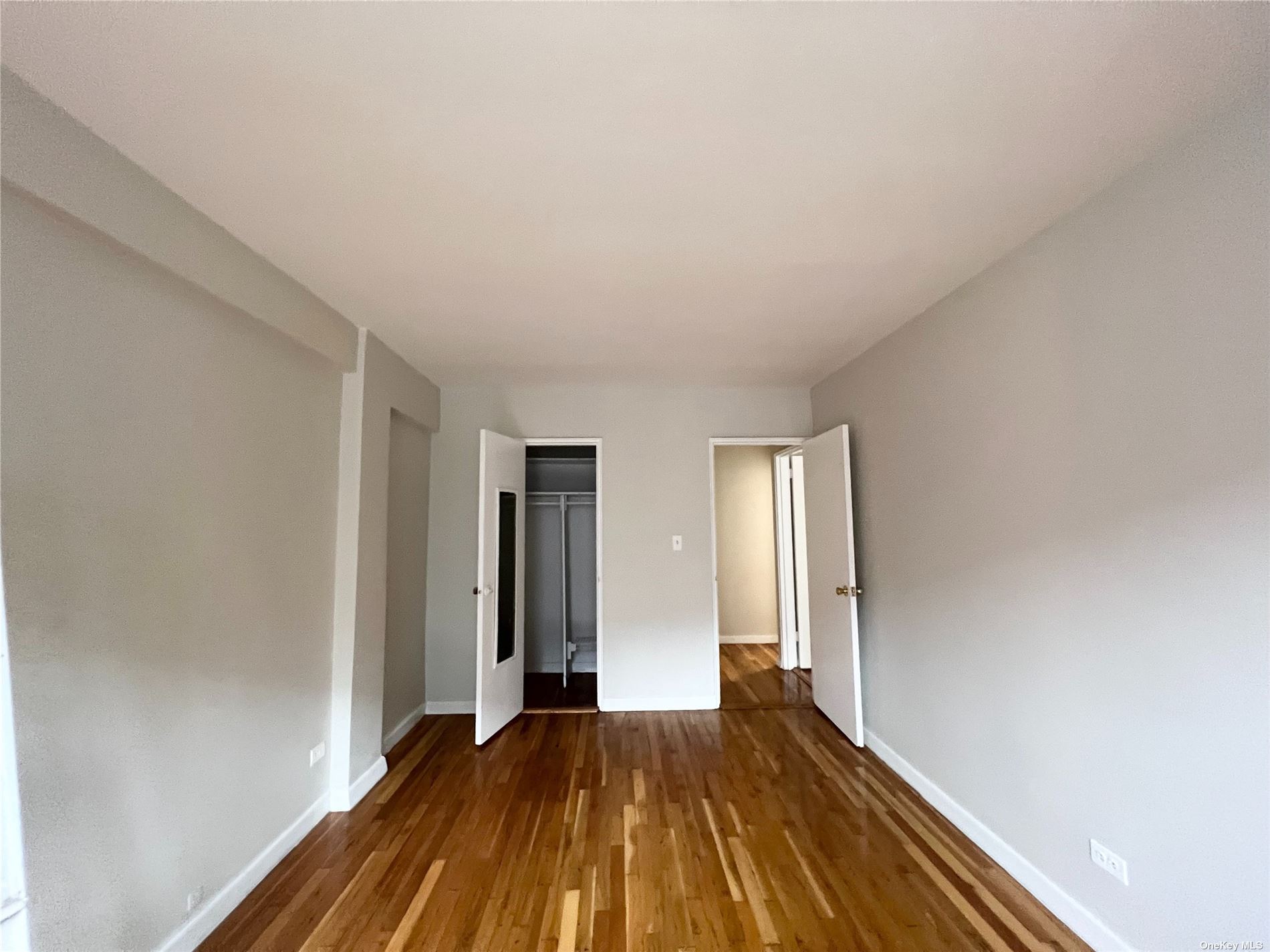 Coop Roosevelt Ave  Queens, NY 11354, MLS-3514120-7