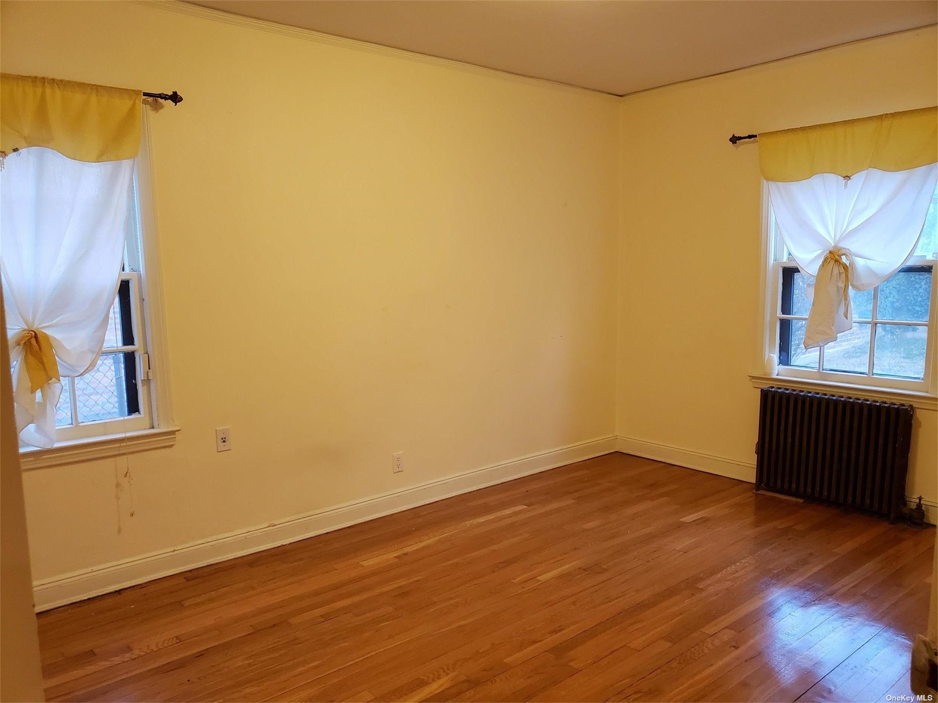 House 50 Avenue  Queens, NY 11364, MLS-3520198-7