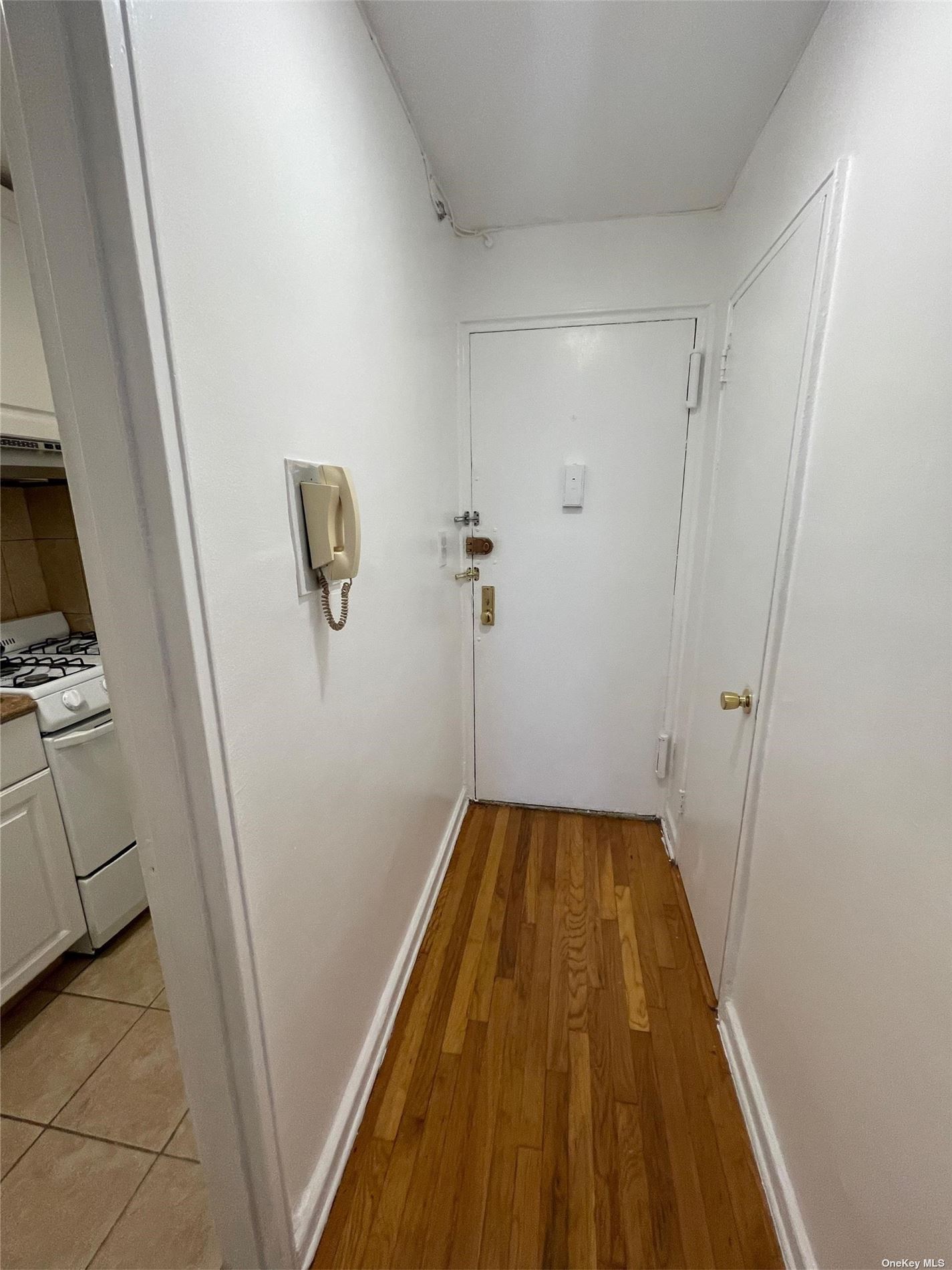 Coop 35th Ave  Queens, NY 11372, MLS-3483238-7