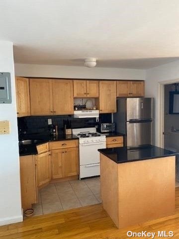 Apartment Beach 118th St  Queens, NY 11694, MLS-3520258-7