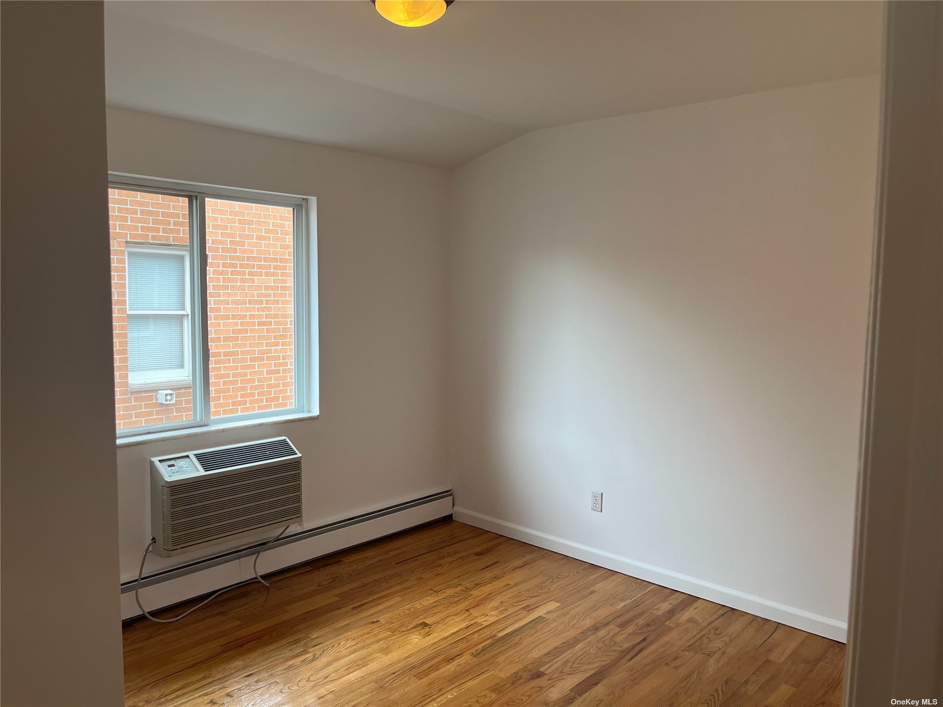 Apartment 49th  Queens, NY 11105, MLS-3494312-7