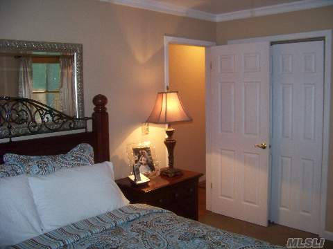 Diamond 3 Bedroom, 2 Bath Ranch On .28 Acres, Lr, Da, New Eik, Laundry Area, 2 Car Garage And 20X20 Deck. Great Home!!!!