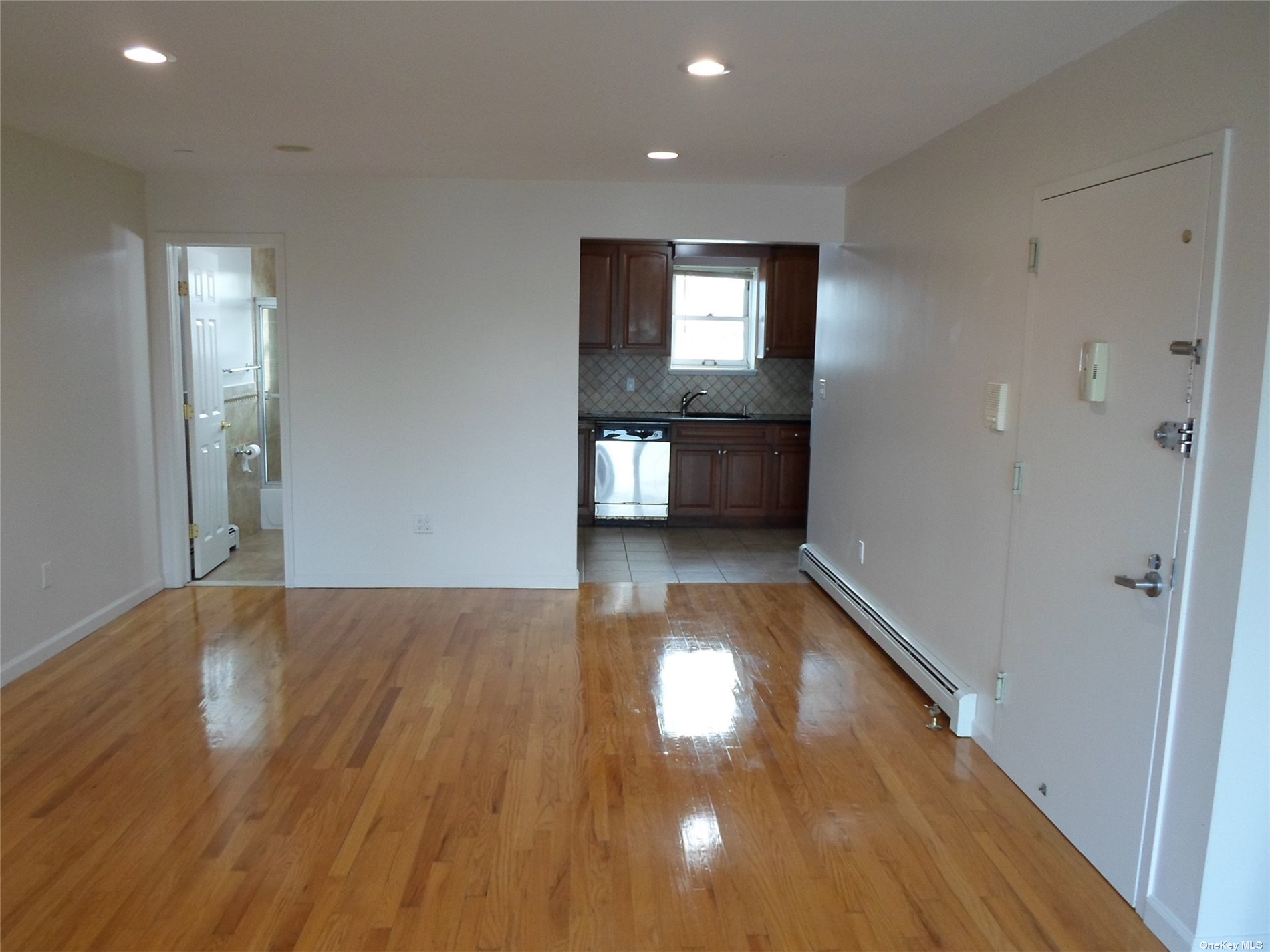 Condo 25th Ave  Queens, NY 11356, MLS-3516667-7