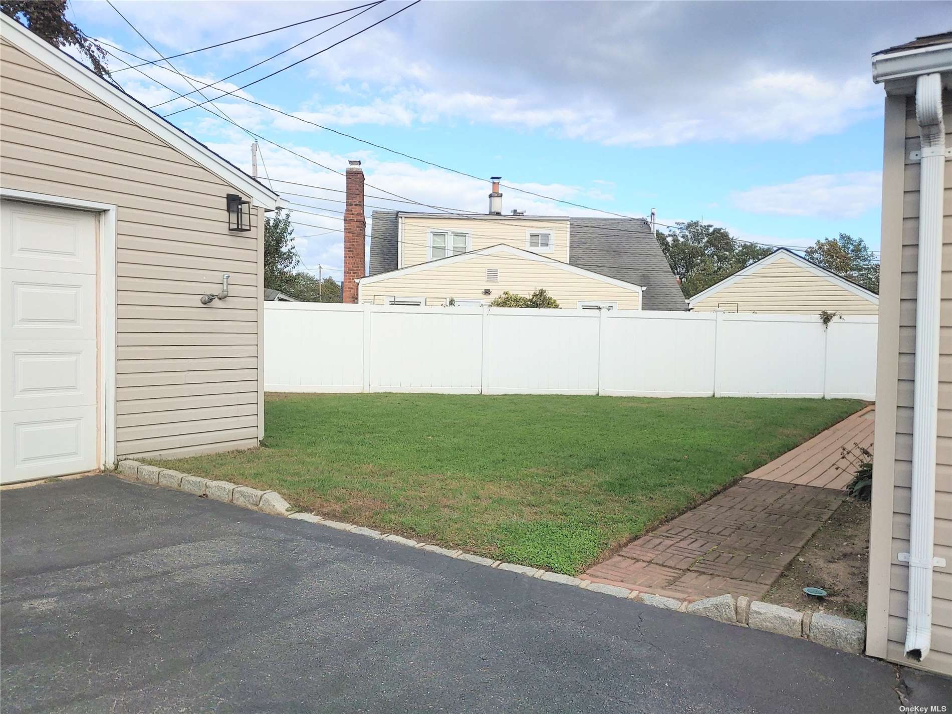 Single Family Dorset  Nassau, NY 11756, MLS-3510931-7