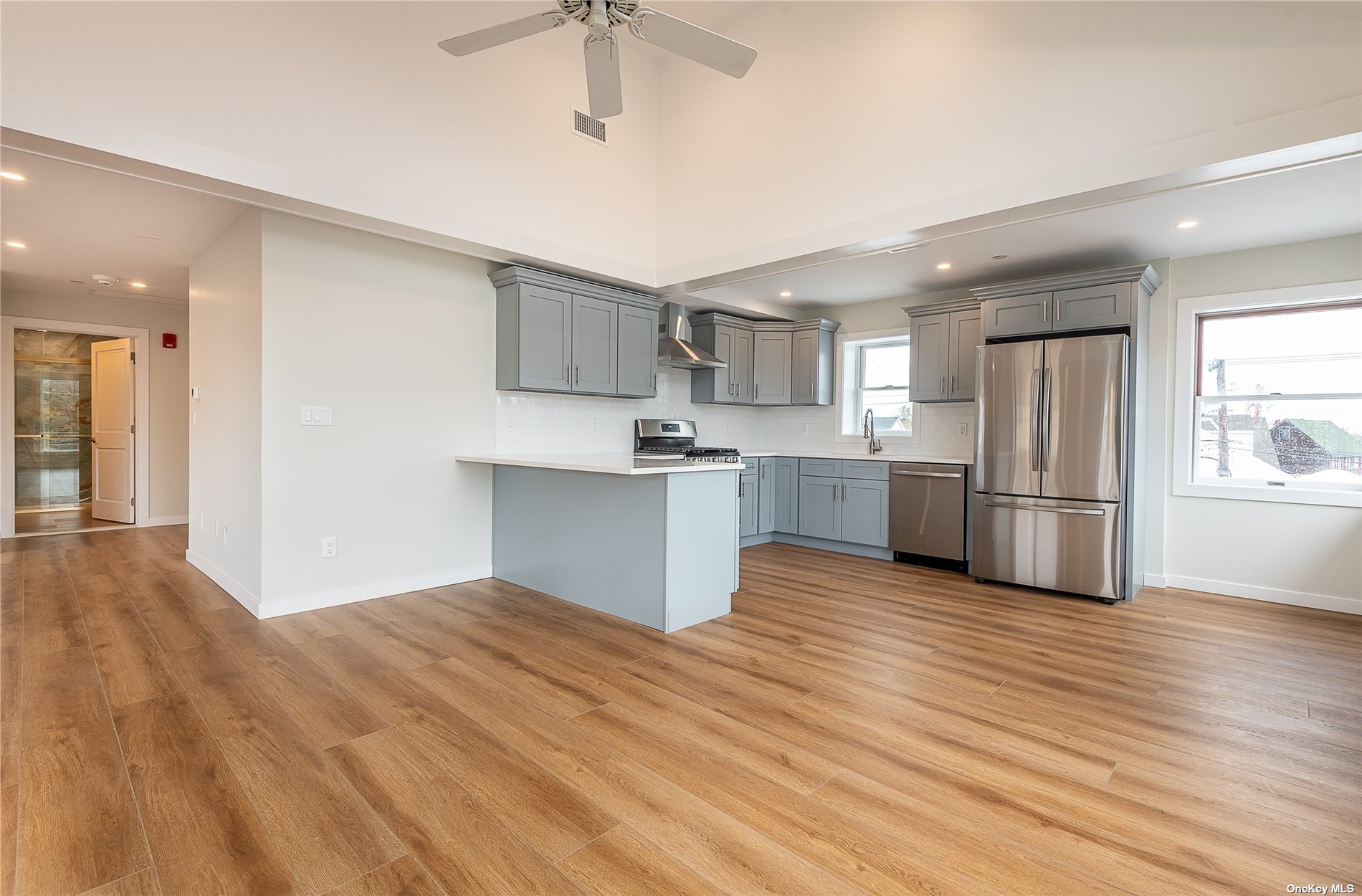 Apartment South Street  Nassau, NY 11771, MLS-3518059-8