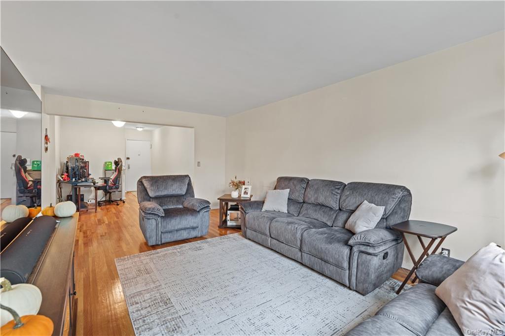 Coop Bronx River  Westchester, NY 10704, MLS-H6274071-8