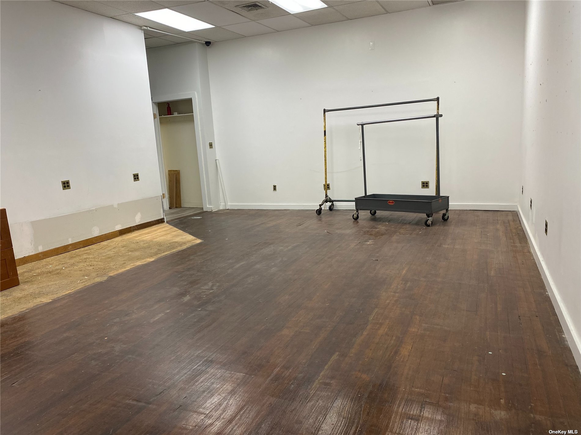 Commercial Lease Jamaica  Queens, NY 11421, MLS-3485270-8