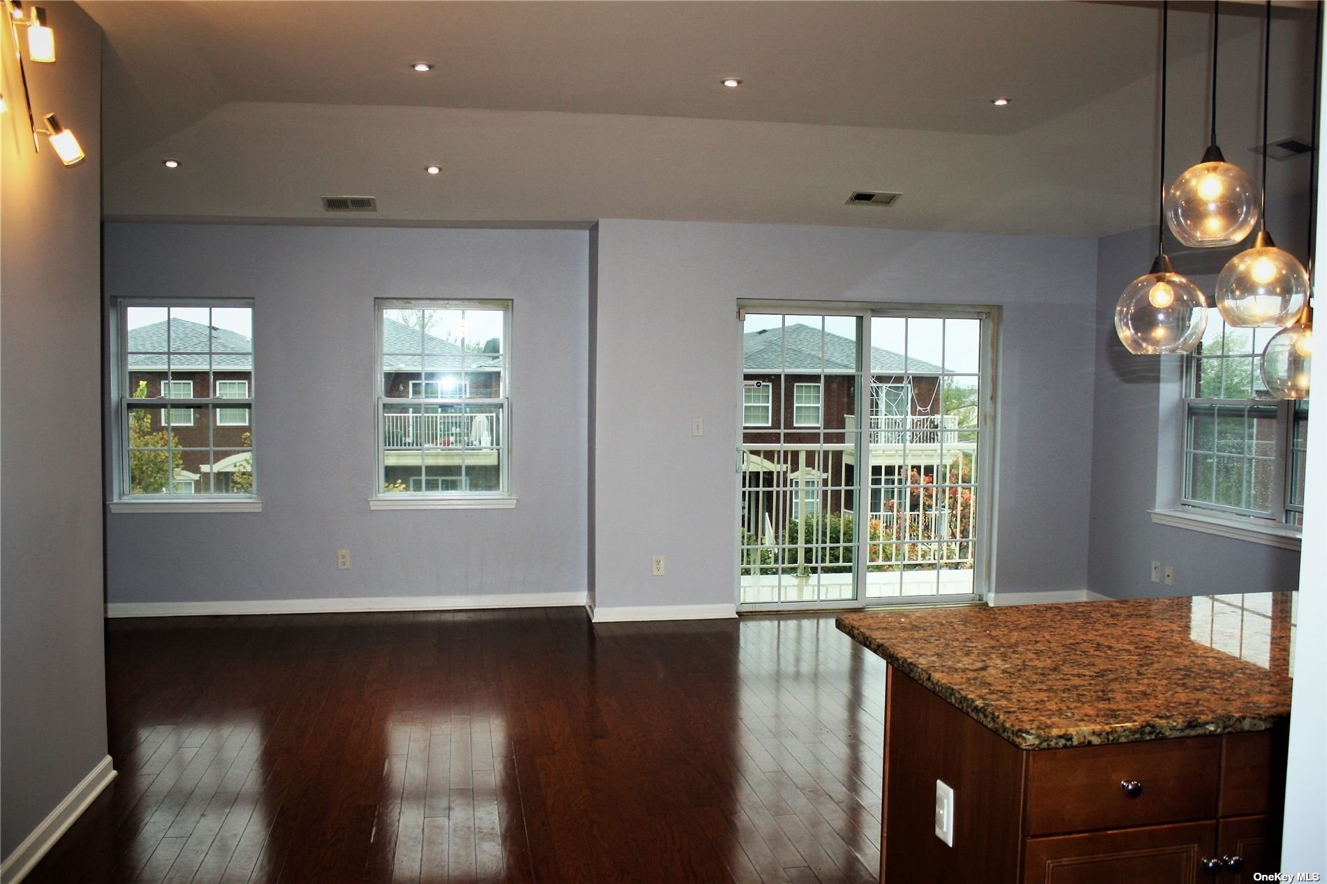 Condo Endeavor  Queens, NY 11356, MLS-3497351-8