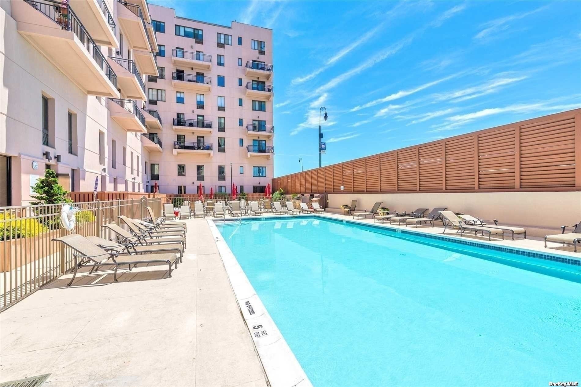 Apartment Broadway  Nassau, NY 11561, MLS-3431403-8