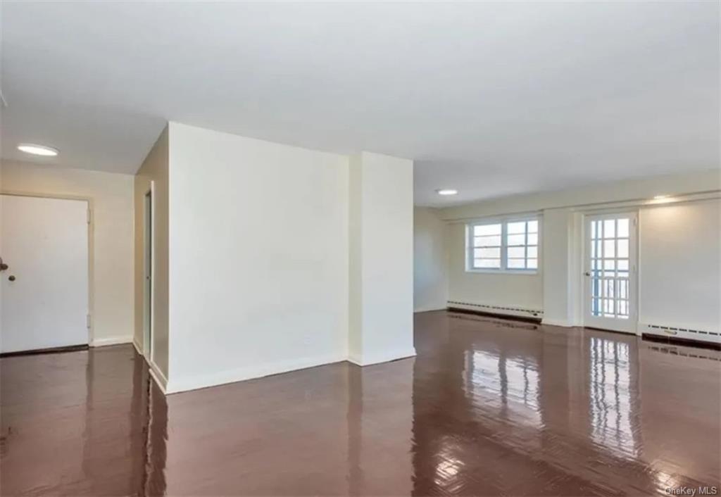 Condo Cratright  Out Of Area, NY 06604, MLS-H6274445-8
