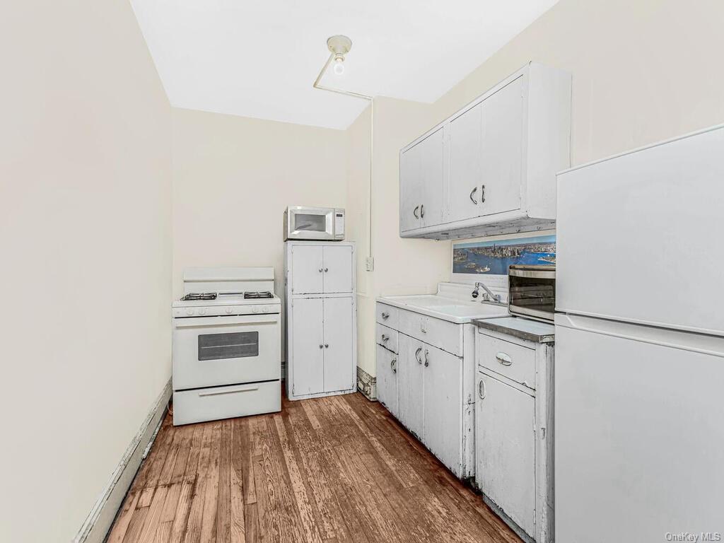 Coop Bronx River  Westchester, NY 10704, MLS-H6275563-8