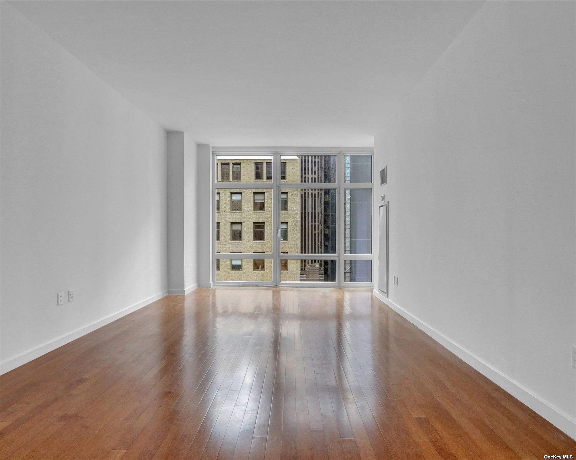 Condo Broadway  Manhattan, NY 10019, MLS-3496666-8