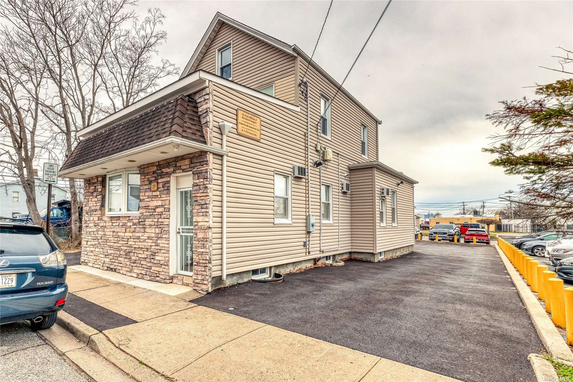 Commercial Sale Carl  Nassau, NY 11801, MLS-3483696-8