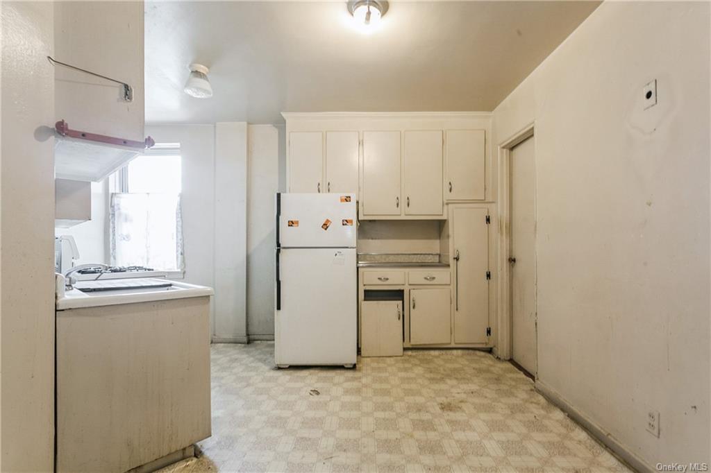 Coop Bronx River  Westchester, NY 10704, MLS-H6261793-8