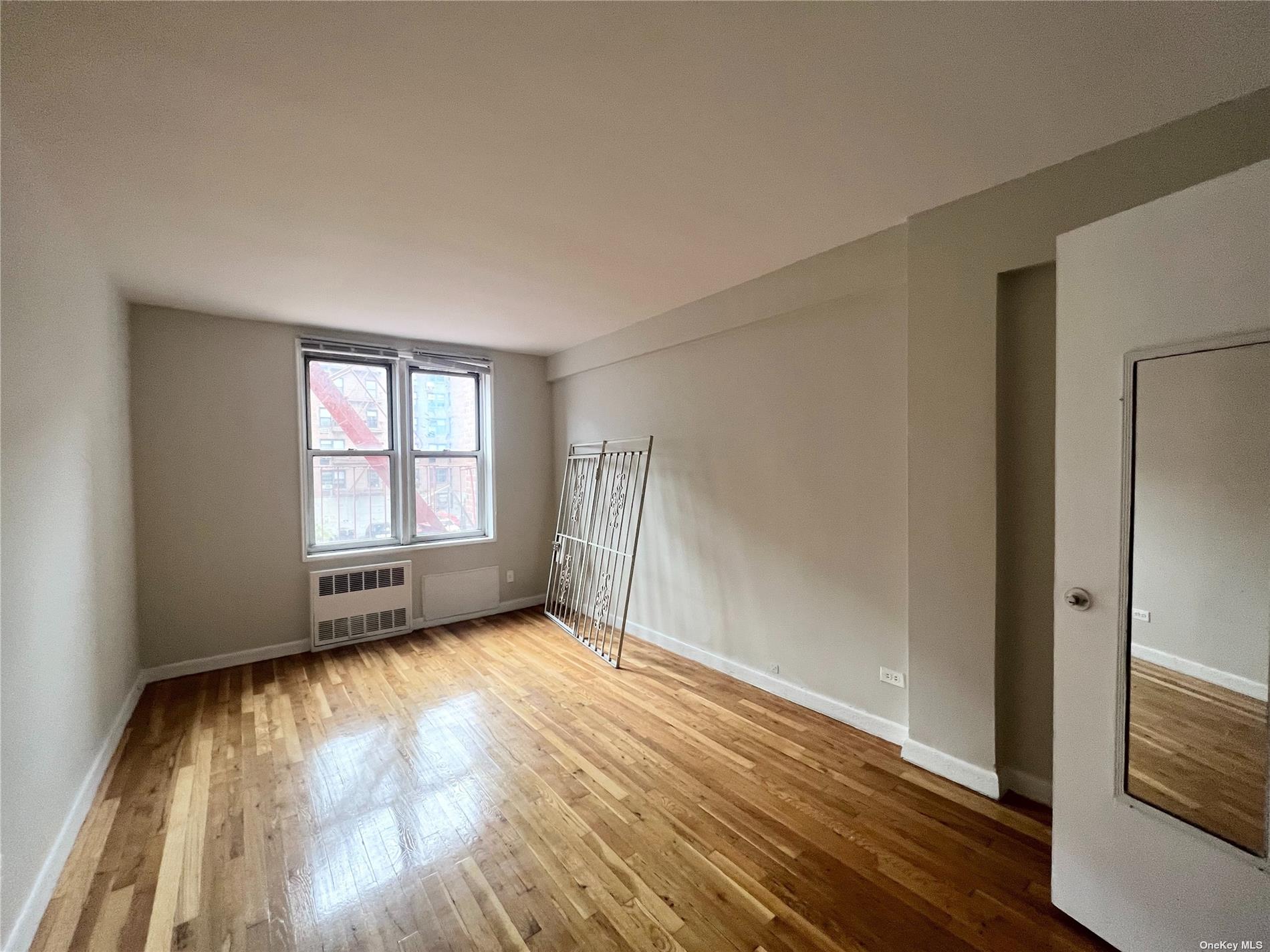 Coop Roosevelt Ave  Queens, NY 11354, MLS-3514120-9