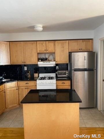 Apartment Beach 118th St  Queens, NY 11694, MLS-3520258-9