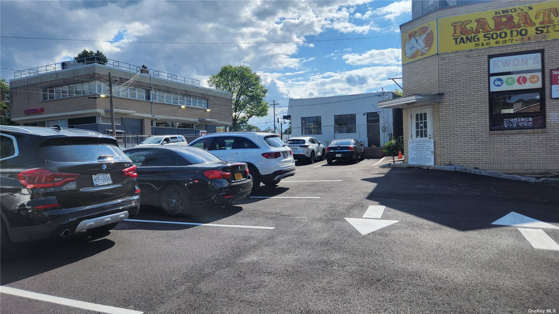 Commercial Lease Hillcrest Ave  Nassau, NY 11030, MLS-3498334-9