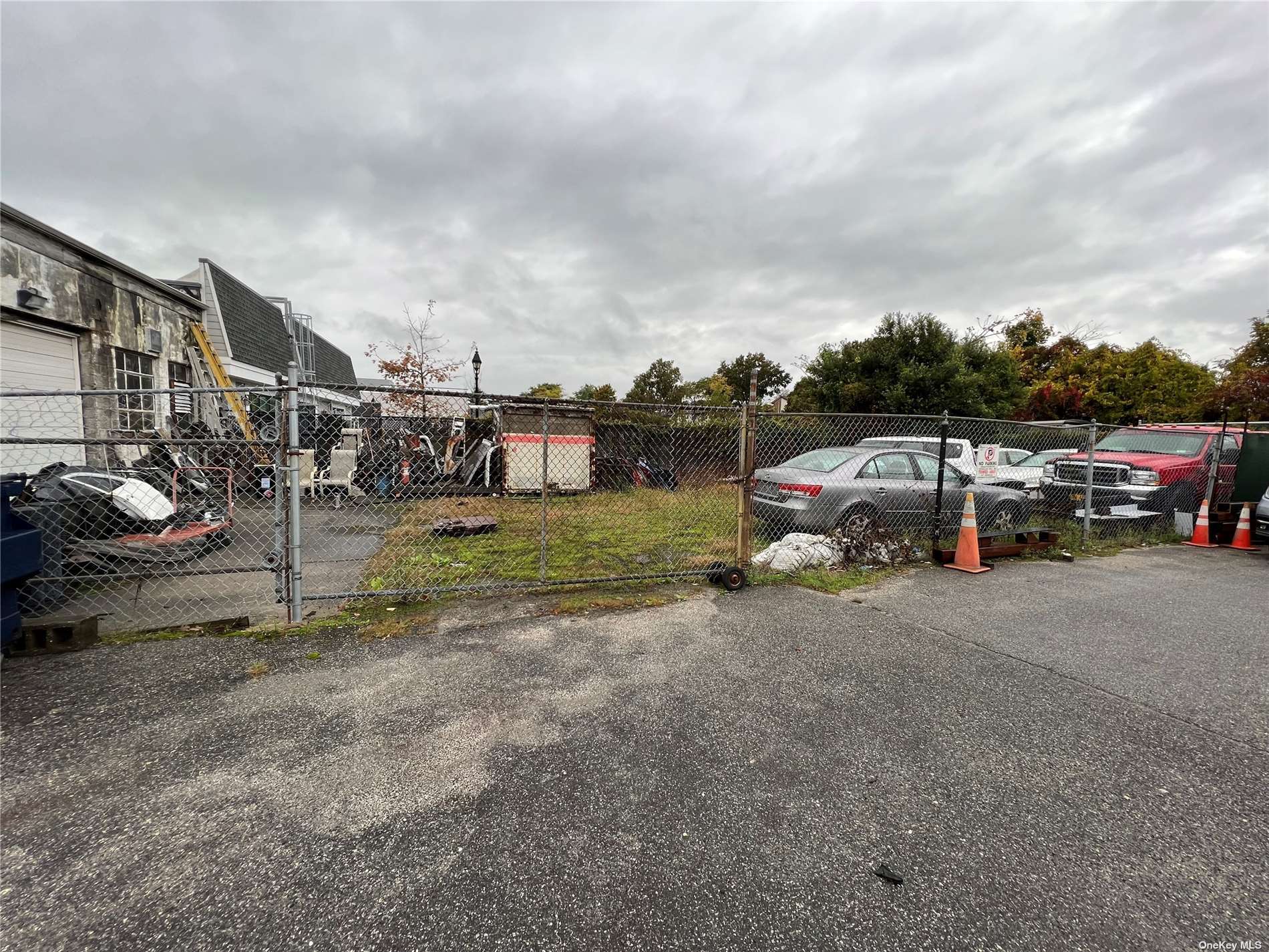 Commercial Sale Union  Suffolk, NY 11706, MLS-3514382-9