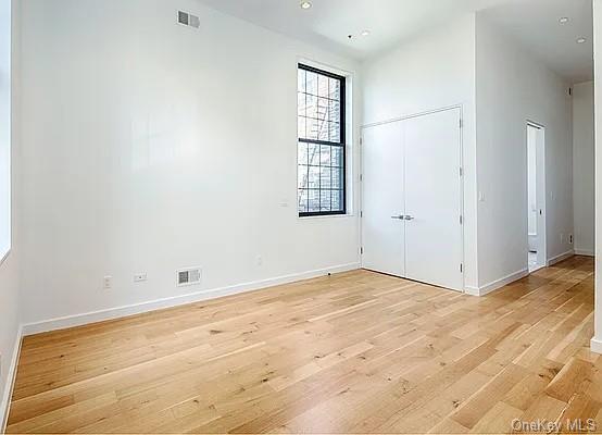 Apartment Leonard  Brooklyn, NY 11222, MLS-H6280459-9