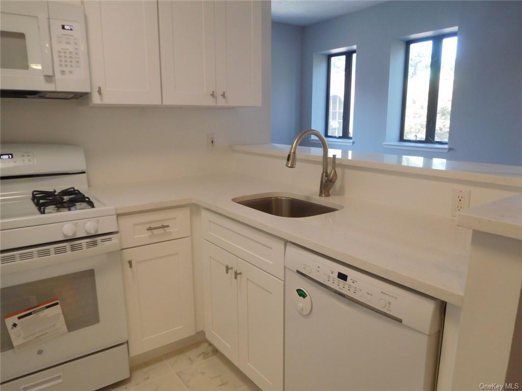 Apartment Lake  Westchester, NY 10707, MLS-H6269503-9