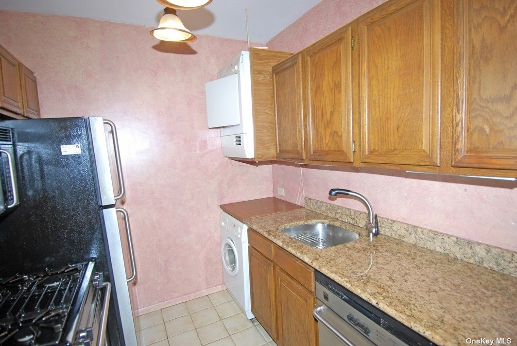 Coop Grand Central  Queens, NY 11005, MLS-3494742-9