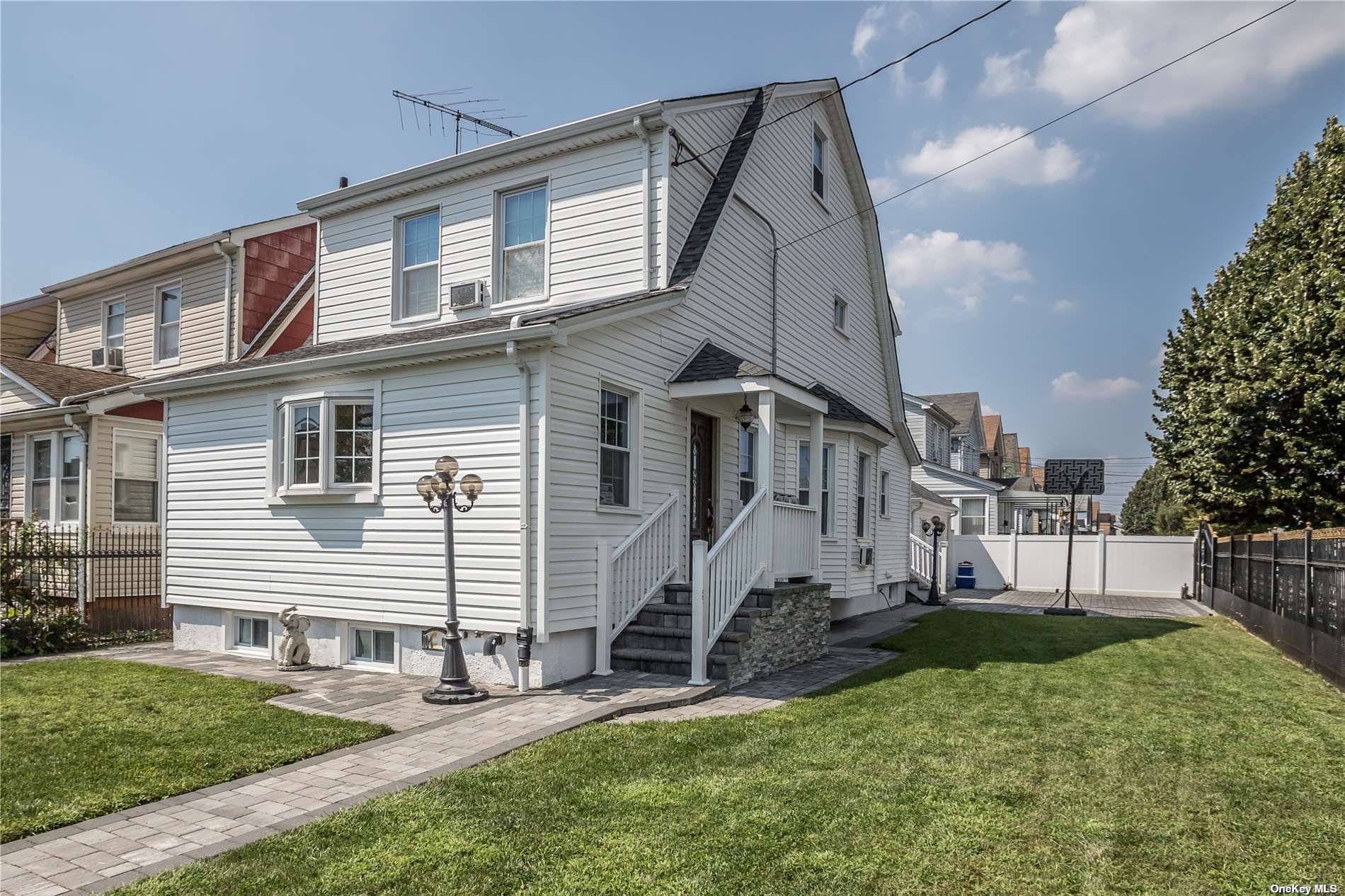 Single Family 223rd  Queens, NY 11429, MLS-3502975-9